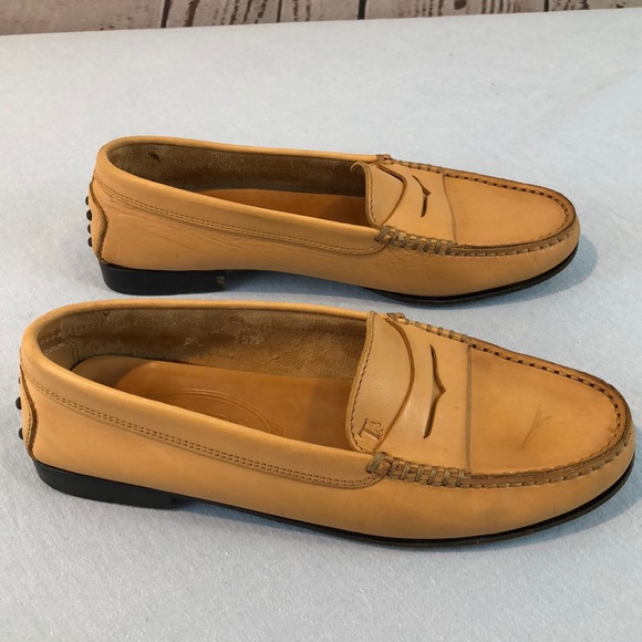 Tods Tan Gommino Leather Driving Loafers - Picture 2 of 10